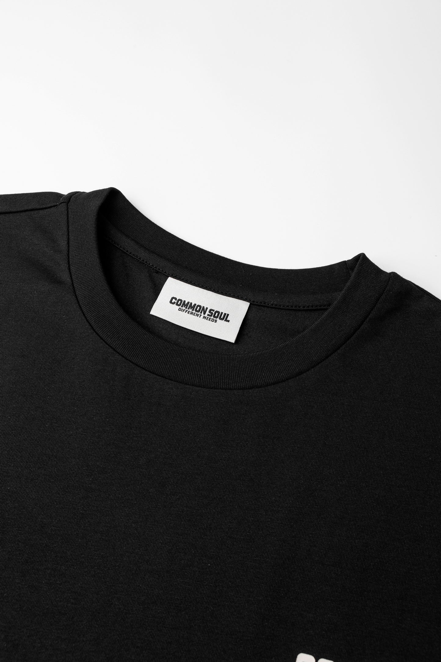 Drop Shoulder Oversized T-shirt Noir Black Front Logo